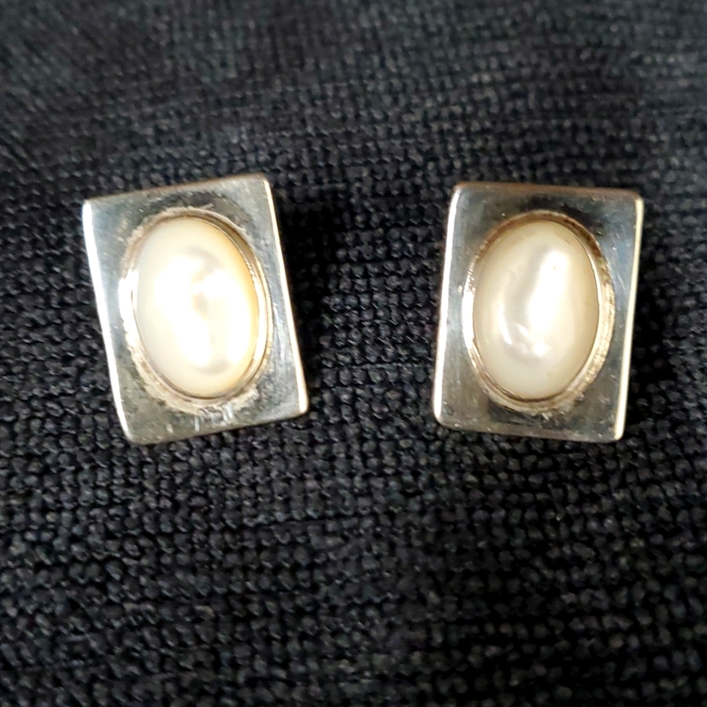 Taxco Mexico TT-39 .925 Square Sterling Silver Oval Moonstone Pierced Earrings